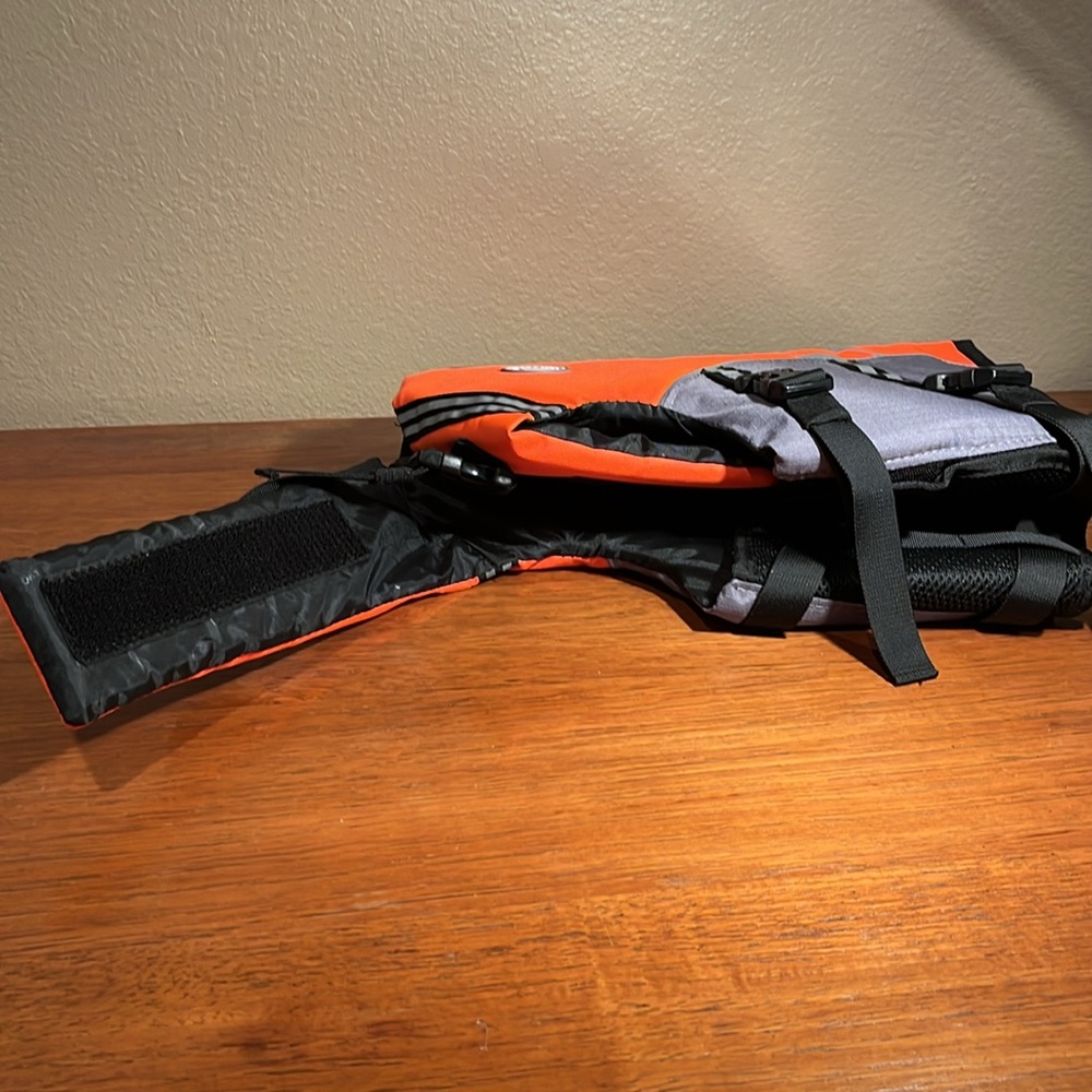 Dog Life Jacket - Picture 5 of 6